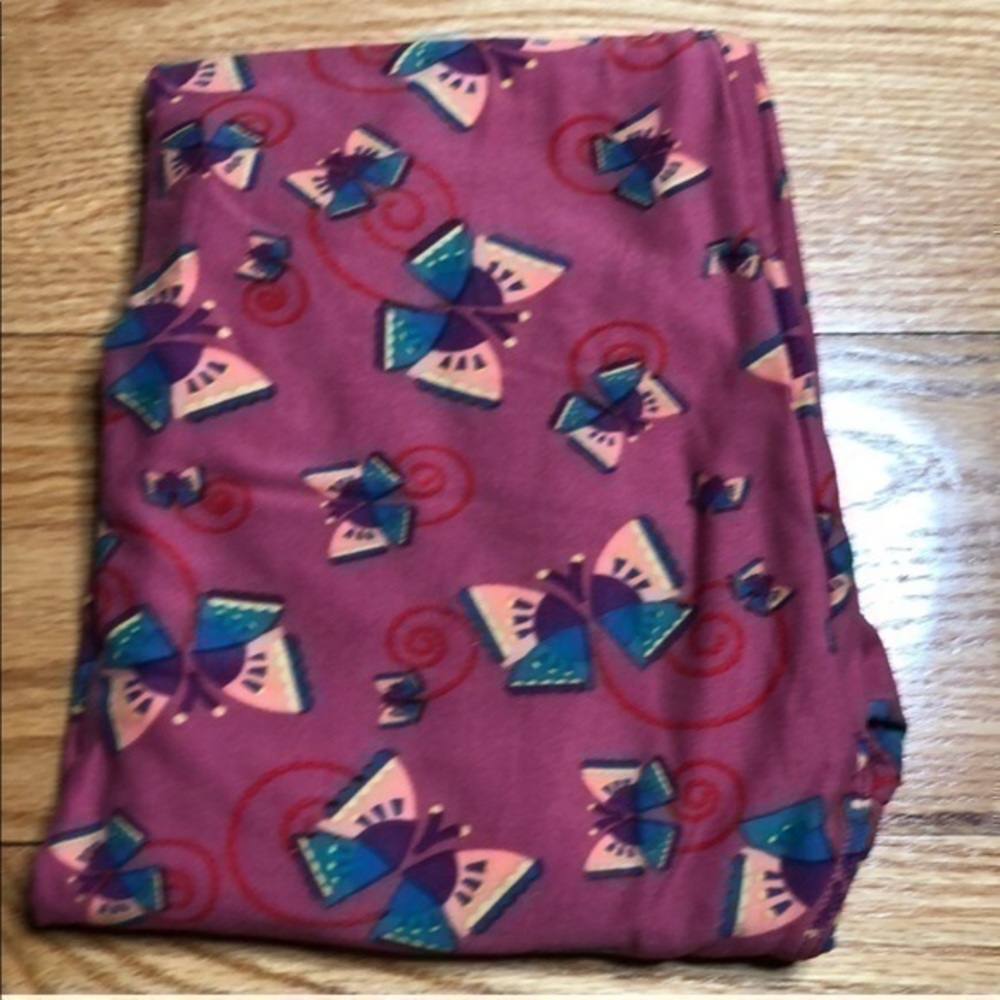 Lularoe Leggings One size Butterfly Summer Mauve